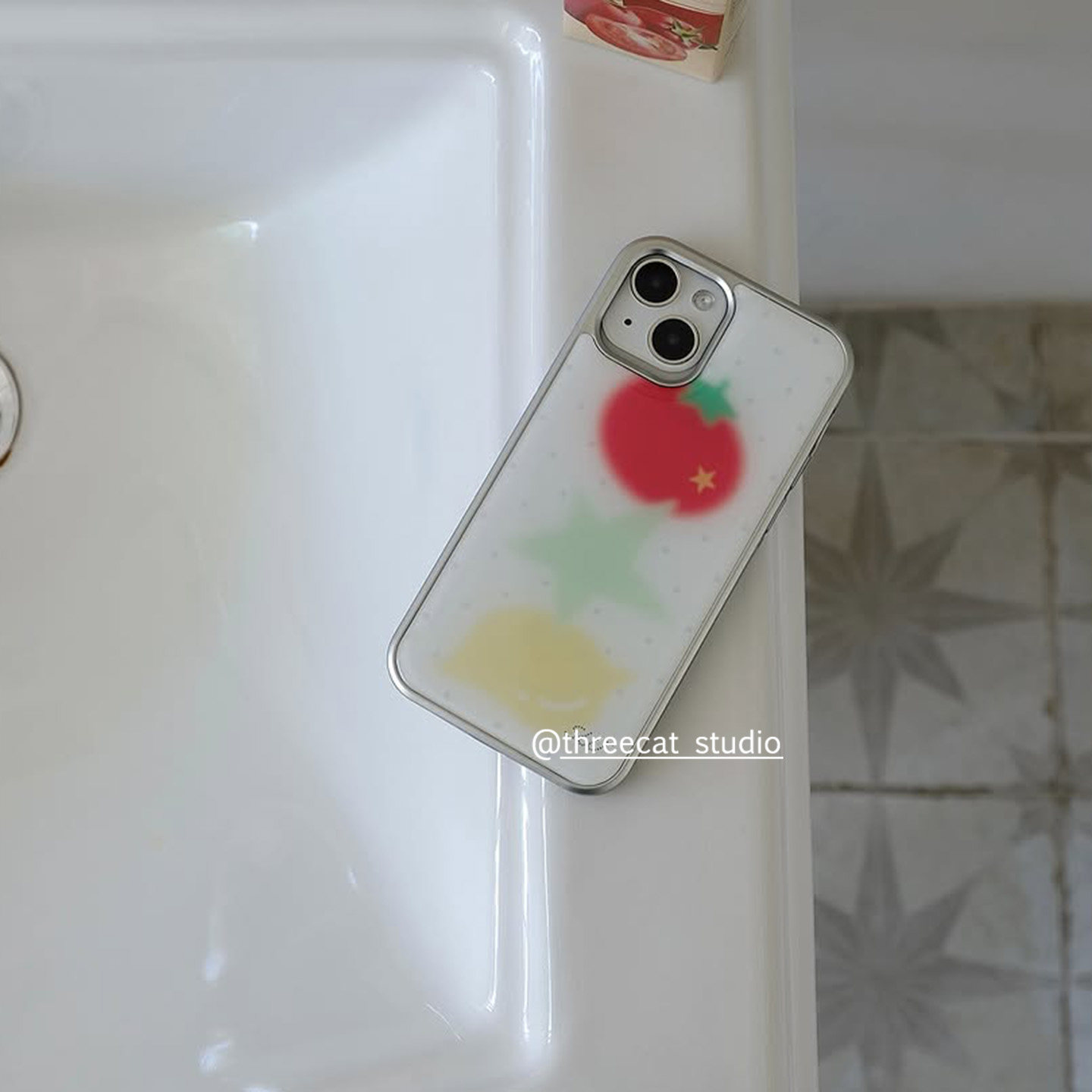 Корейский чехол Halation Tomat – обзор и цена Back Cover Adhesive